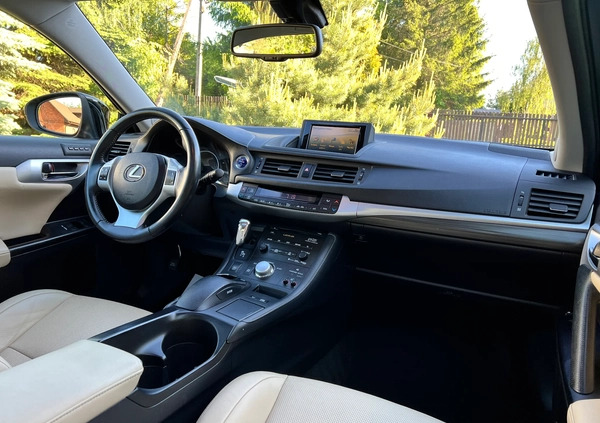 Lexus CT cena 49000 przebieg: 185000, rok produkcji 2012 z Puławy małe 352